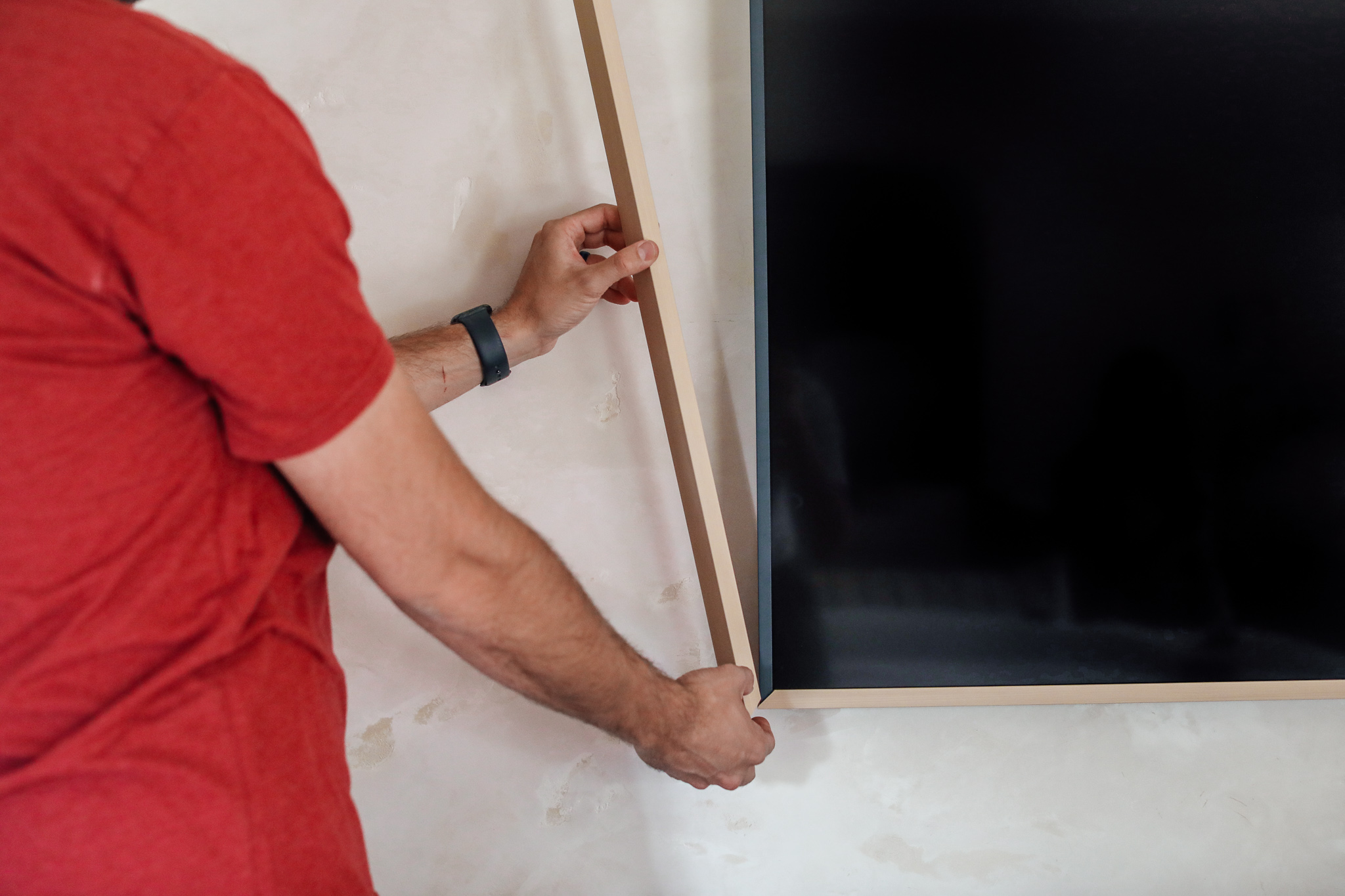 The original bezel frame that came with the Frame TV.