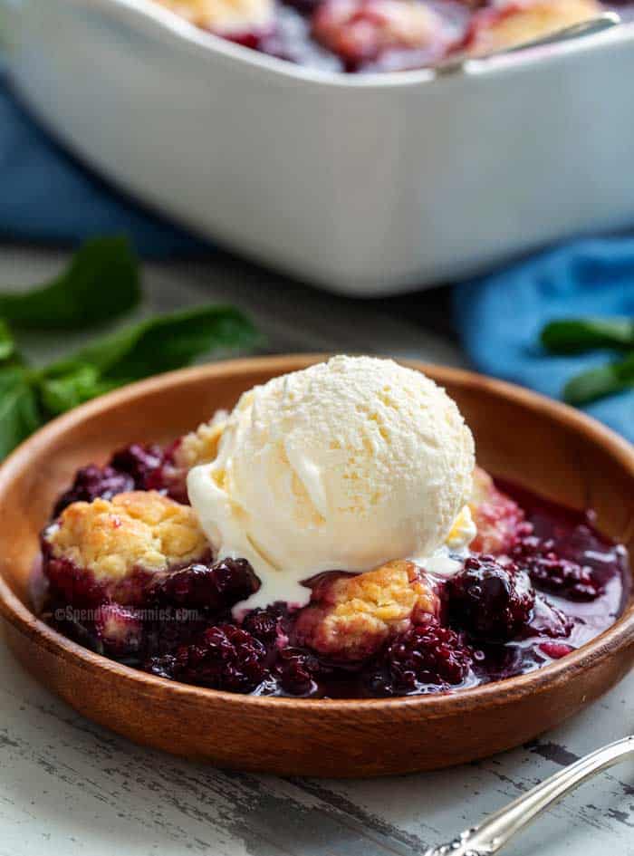 Blackberry cobbler with vanilla ice cream